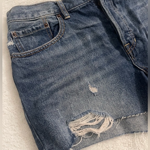 Free People Womens Sz 26 Sofia Short in Washed Denim Sz 26 - Picture 2 of 8